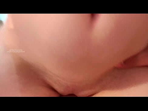 ❤️ Sover på rommet til søsteren min og det var slik jeg våknet ️ Porno hos oss ❌❤
